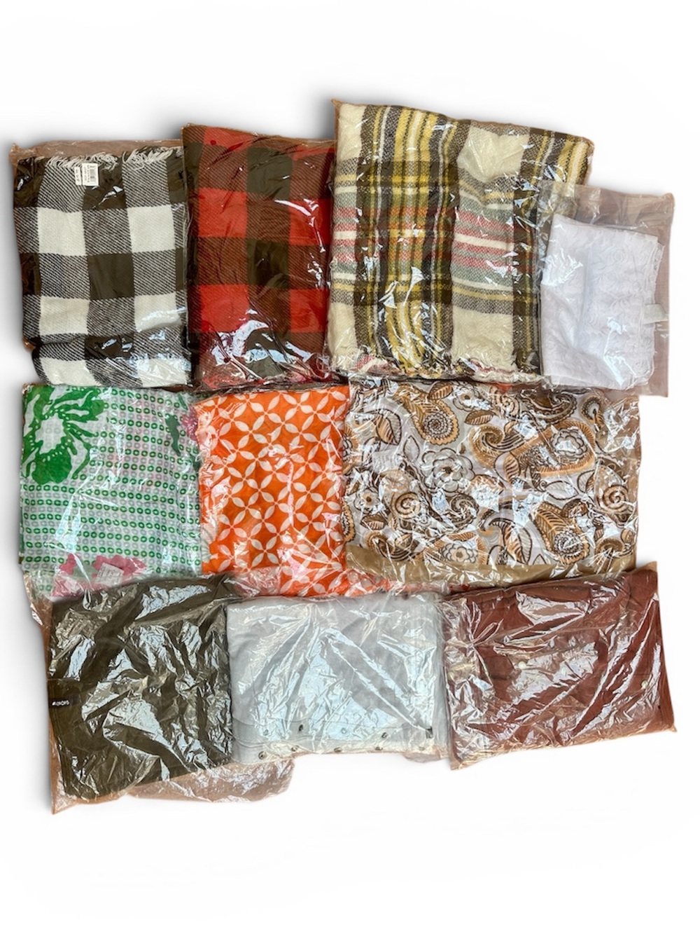 21 Piece Fashion Scarf Bundle NWT Plaid Blanket Lace Floral Convertible Wrap Lot